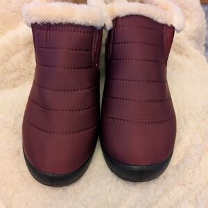 Women's Burgundy Ankle Boots with Faux Fur Lining